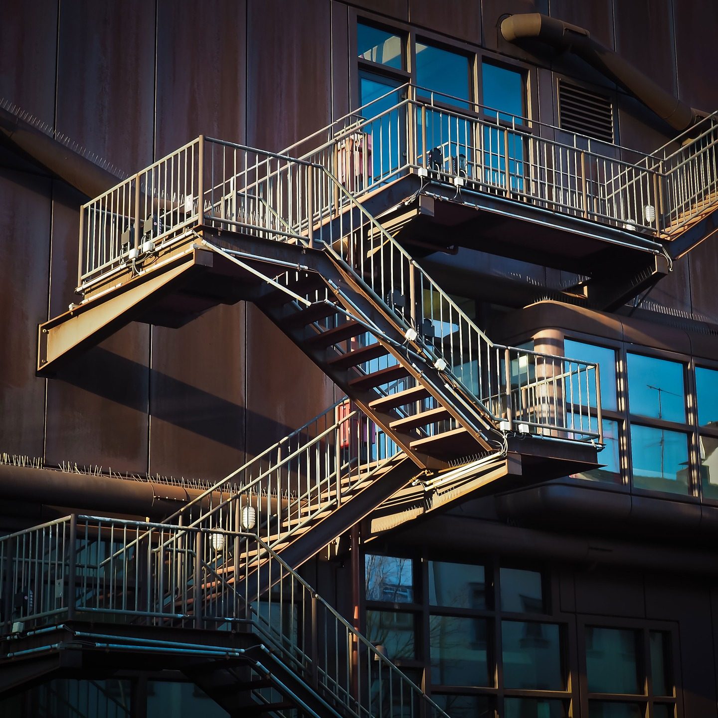 stairs-1229149_1920